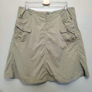 Mountain Hardwear Skirt Women's Size 14 Khaki Green Pockets Outdoors Hiking